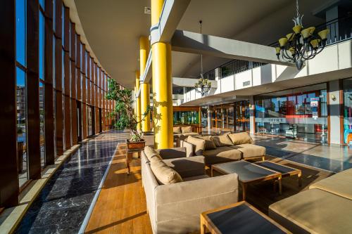 Vestabils, HVD Clubhotel Miramar - 24 Hours Ultra All Inclusive & Free Parking in Obzora
