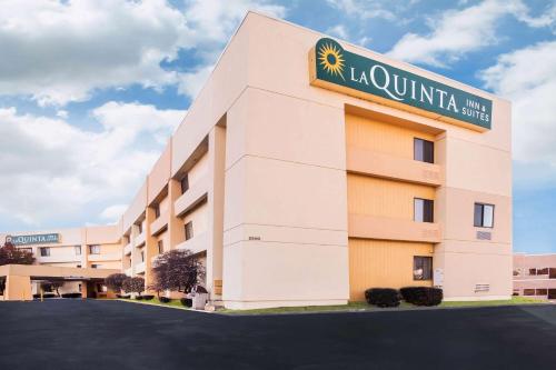 設施, 哥倫比亞溫德姆拉昆塔套房酒店 (La Quinta Inn & Suites by Wyndham Columbia) in 密蘇里州哥倫比亞 (MO)