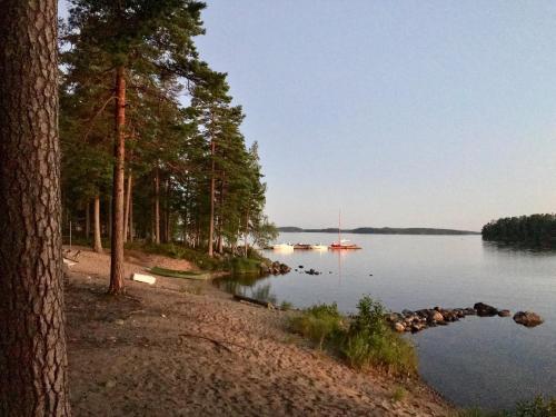 strand, Koskenselkä Camping (Koskenselka Camping) in Koskenselkä