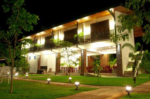 balkon/taras, Gamodh Citadel Resort in Anuradhapura