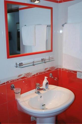 Quad room, 4 beds