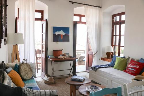 Ville Kharites gîte à louer Nísos Sými