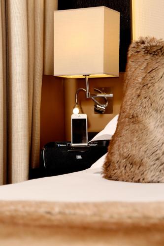 Hotel Elysees Paris – Paris, TX