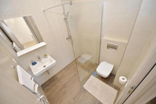 J & P Apartments Orahovac - image 6