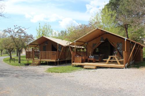 Camping Lac du Causse - Hotel - Lissac-sur-Couze