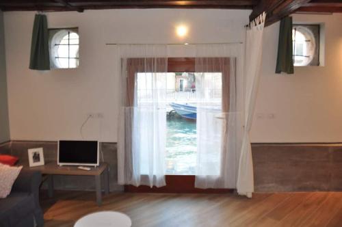 Canal view apartment, Benátky (fotografie 5)