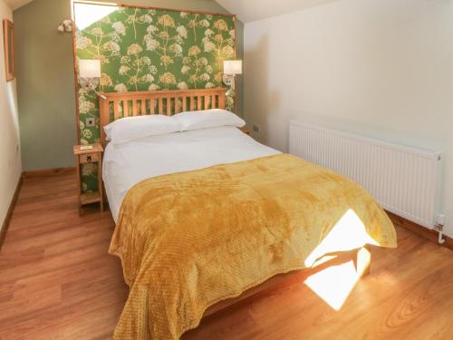 Yeoman's Cottage - image 6