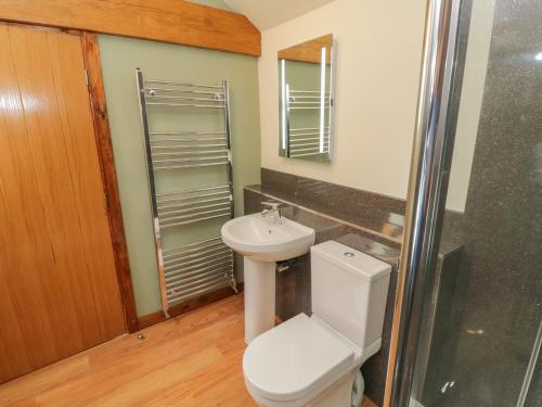 Yeoman's Cottage - image 3