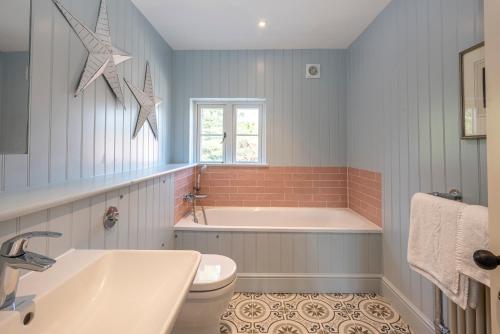 Owl Cottage - image 9