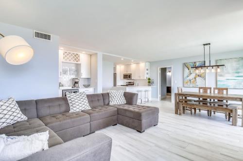 Futura Yacht Club #306 - image 9