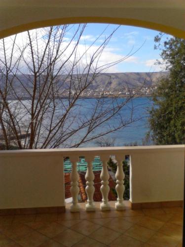 Double Room with Balcony and Sea View image 6
