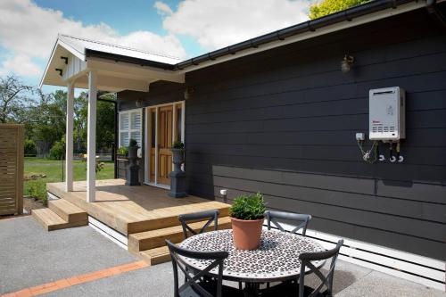 Sunny Brae Cottages in Te Puna