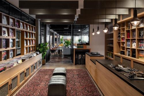 Vignette Collection Yours Truly DC by IHG