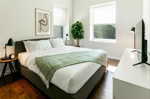 Kislak 303 Luxurious 2BR in Heart of Downtown in Newark, USA