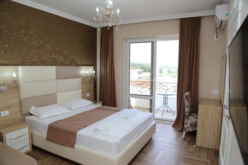 METROPOLIS, Ulcinj (foto 10)