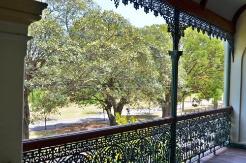 Avonmore On The Park Boutique Hotel - image 13