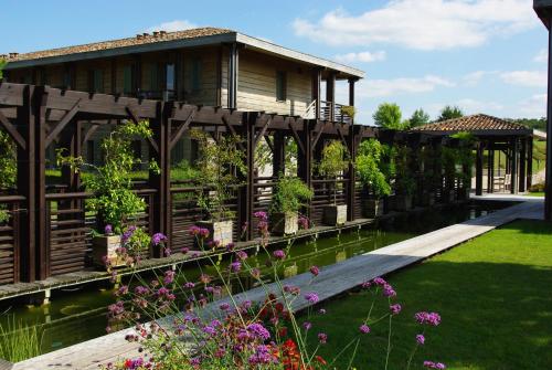 Résidence Les Vignes - Hôtel - Jonzac