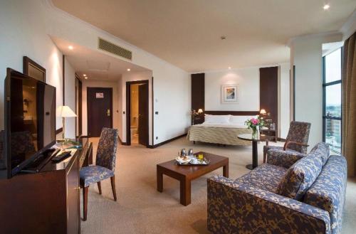 Exe Oviedo Centro - Hotel - Oviedo