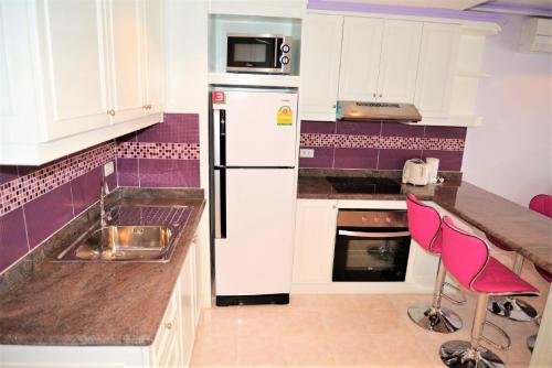 Luxury apartment Jomtien beach condominium S1 Pattaya 3rd floor - image 5