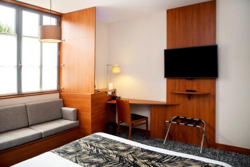 Best Western Plus Hôtel Colbert - image 9