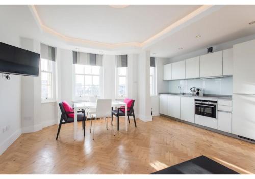 Stylish flat near Hyde Park, Londýn (fotografie 2)