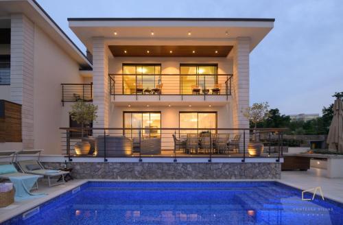 Beachfront Villa Marconica - image 4