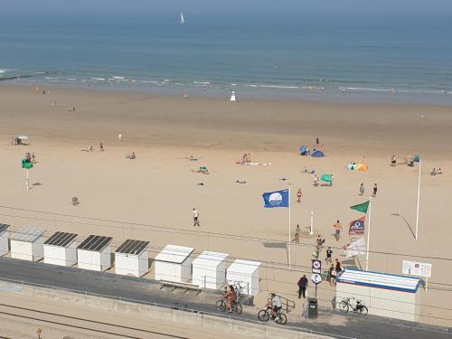 Apartment Raversijde with Seaview - Location saisonnière - Ostende