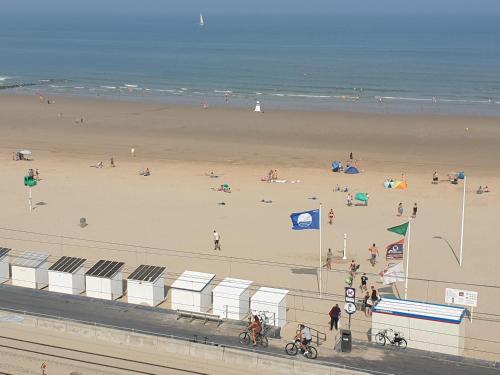  Apartment Raversijde with Seaview, Pension in Ostende