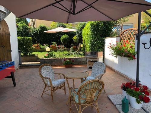 Сад, La terrazza di Elena in Аббадо Сан Сальваторе