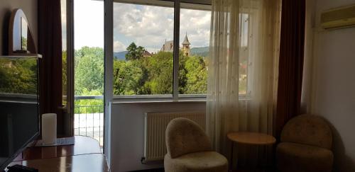 Queen Room with Balcony