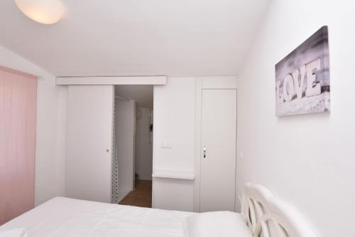 Apartment Nina R. - image 7