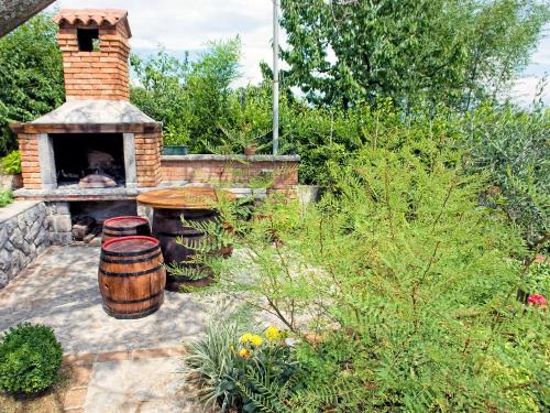 Apartment Beni-1 by Interhome in โปบรี