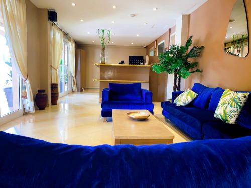 Airport Hotel