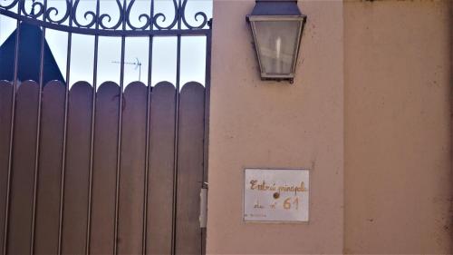 Entrance, La Gallina Bianca in Feucherolles