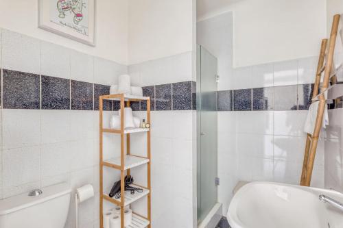GuestReady - Charming Studio Apartment with Private Balcony in Cannes