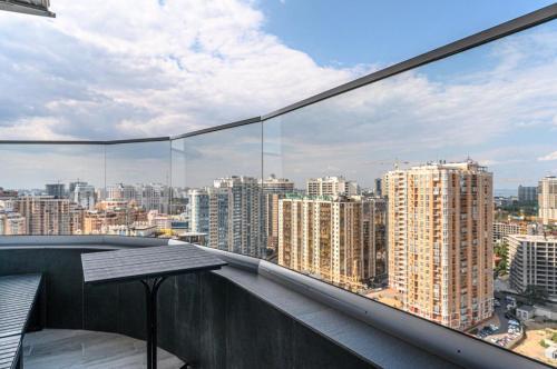 Party luxury 3BR sea view apartment in Arcadia