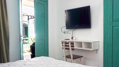 Double Room with Kitchen image 2