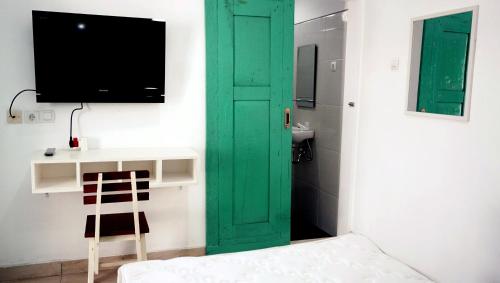 Double Room with Kitchen image 1