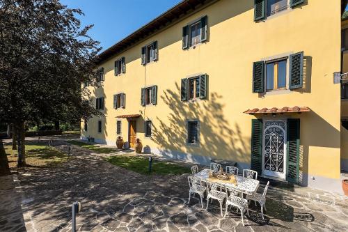 花園, Villa Mario, piscina privata,aria cond,immersa nel verde,campagna Toscana in 聖洛克