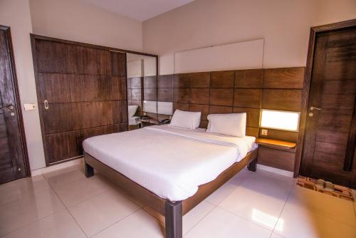 Hillside Homes - image 3