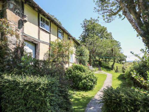 Lower Dolgenau- The Cottage in Trefeglwys