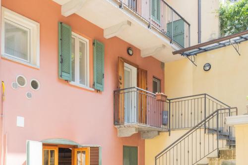 Da Pia - Historical Como City Center by RentAllComo - image 11