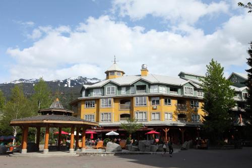 Town Plaza Suites - Whistler Blackcomb