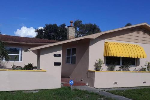 Sunshine House in Clearwater - 3bedrooms sleeps 8