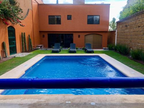 Bazén, Casa en Exclusivo Club de Golf in La Lejona