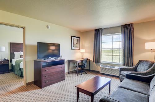 Cobblestone Inn & Suites - Cambridge