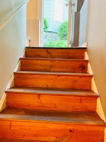 Bejárat, Historical Neighborhood Home in New Rochelle (New York)