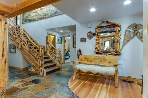 Golfcourse Getaway in the Meadows - image 8
