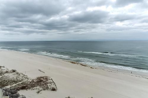 Tradewinds Condos - image 6