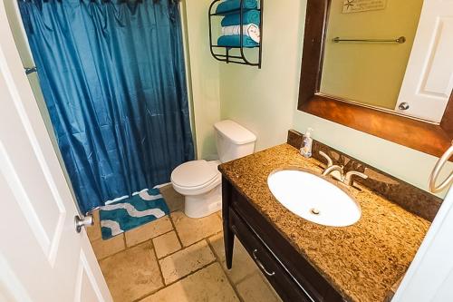 Tradewinds Condos - image 8